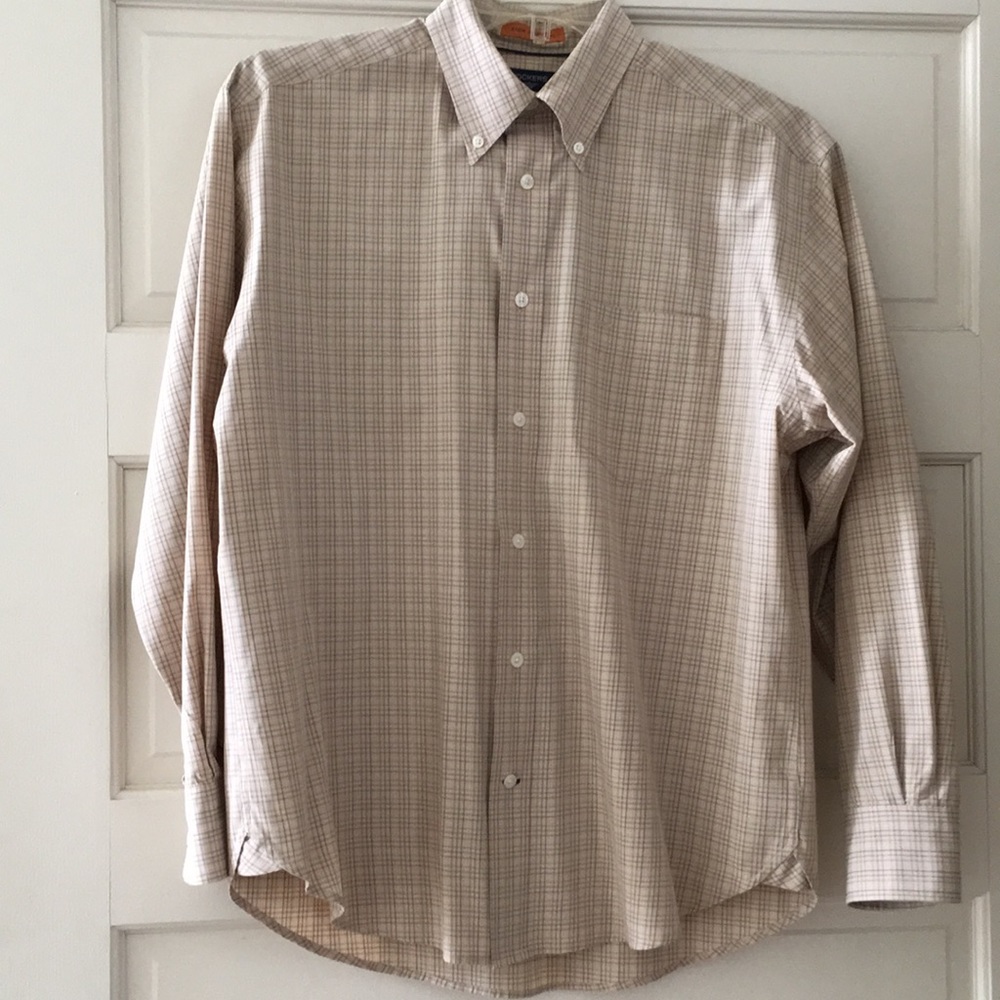 THREE button down shirts πππ - Picture 4 of 8